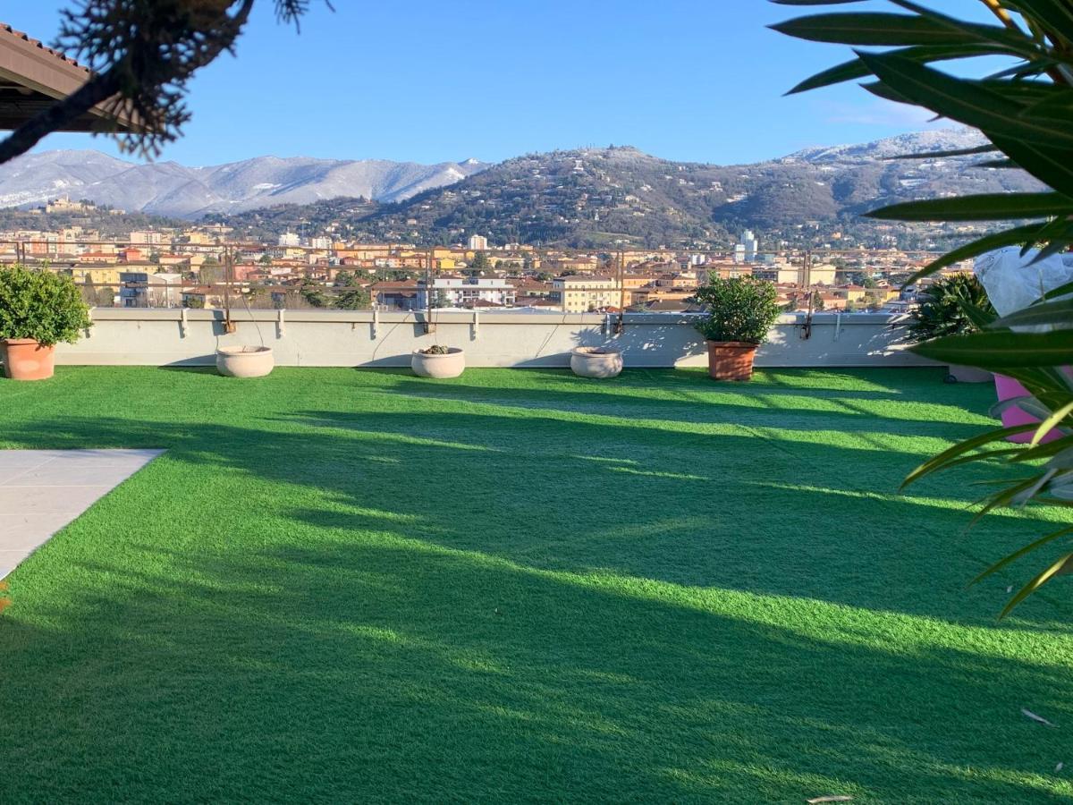 Ferienwohnung Attico Sky Garden Brescia Exterior foto